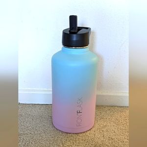 IronFlask insulated vacuum bottle 64oz